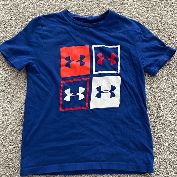 Under Armour Graphic Tshirt. Boys YSM- Blue/Red - Picture 1 of 2